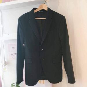 (SOLD) Blazer must-have basic black